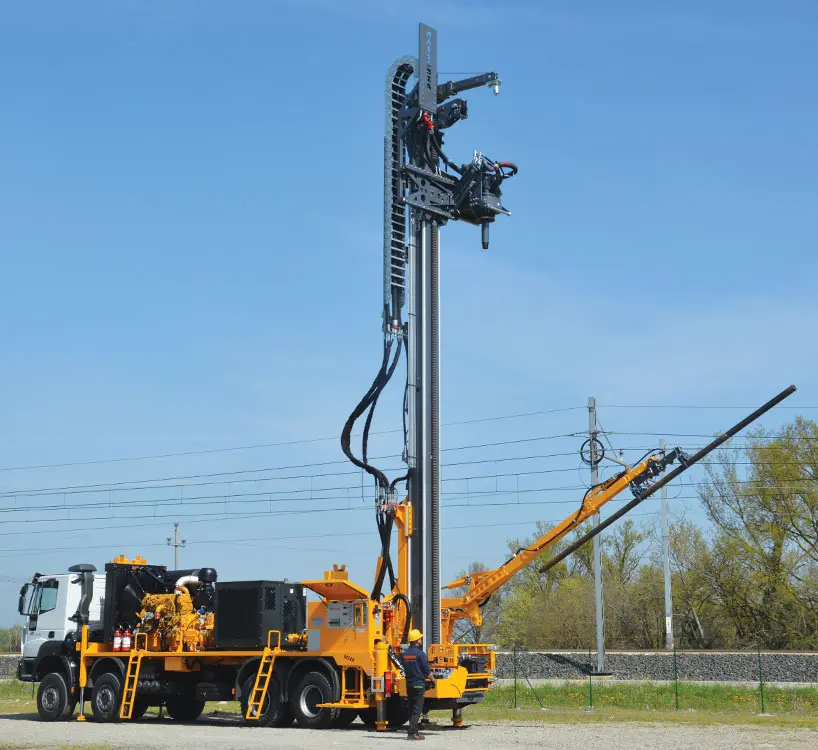 Massenza MI 40 large drilling rig